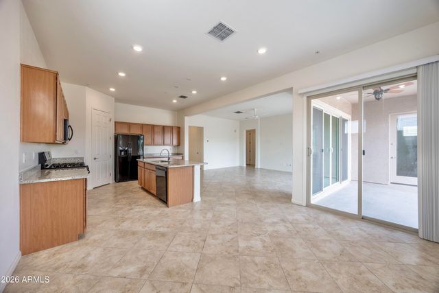 2527 N 212TH Drive, Buckeye, AZ 85396