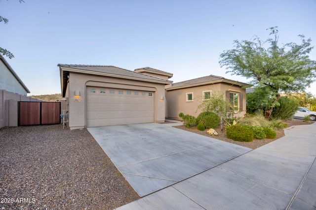2527 N 212TH Drive, Buckeye, AZ 85396