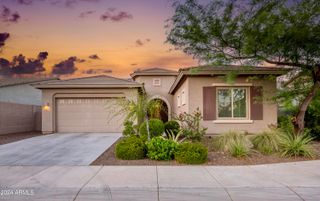 2527 N 212TH Drive, Buckeye, AZ 85396