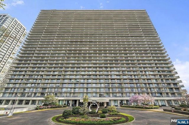 1530 Palisade Avenue 23G, Fort Lee, NJ 07024