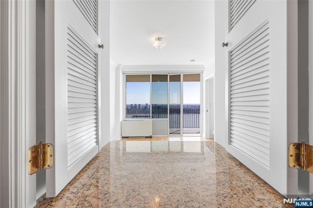 1530 Palisade Avenue 23G, Fort Lee, NJ 07024