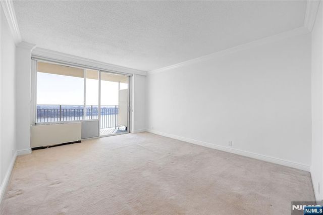 1530 Palisade Avenue 23G, Fort Lee, NJ 07024