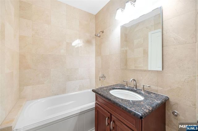 1530 Palisade Avenue 23G, Fort Lee, NJ 07024