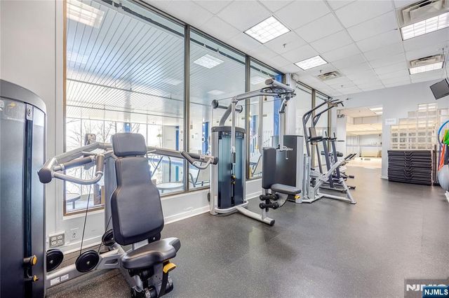 1530 Palisade Avenue 23G, Fort Lee, NJ 07024