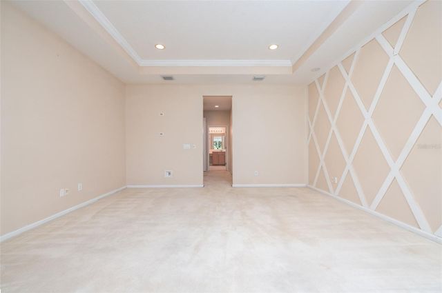 314 W LAKE VICTORIA CIRCLE, Deland, FL 32724