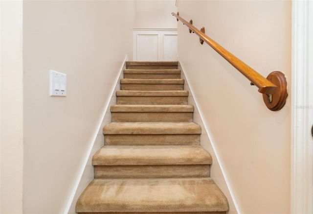314 W LAKE VICTORIA CIRCLE, Deland, FL 32724