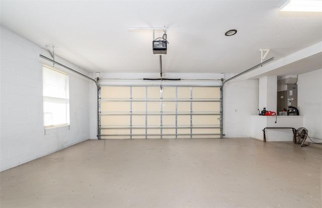 314 W LAKE VICTORIA CIRCLE, Deland, FL 32724