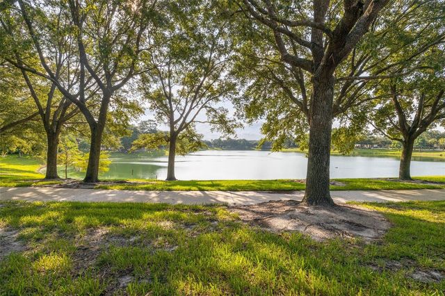314 W LAKE VICTORIA CIRCLE, Deland, FL 32724
