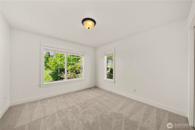 2415 NE Daphne, Issaquah, WA 98029