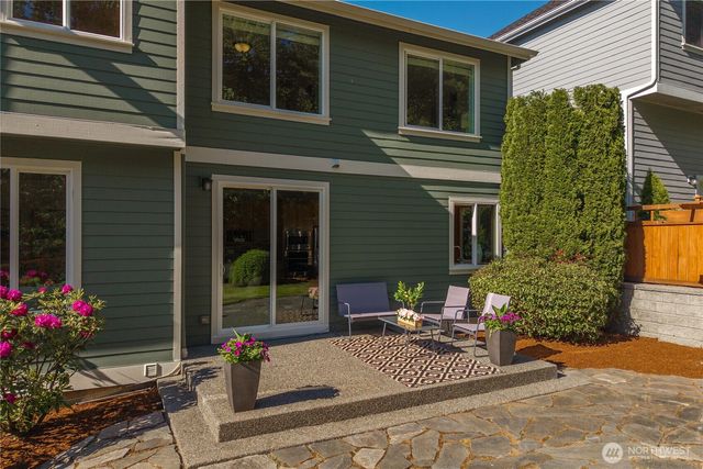2415 NE Daphne, Issaquah, WA 98029