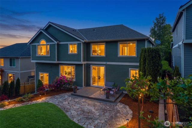 2415 NE Daphne, Issaquah, WA 98029