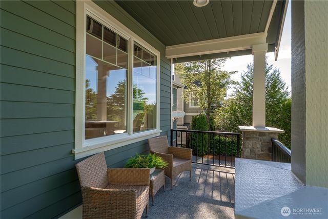 2415 NE Daphne, Issaquah, WA 98029