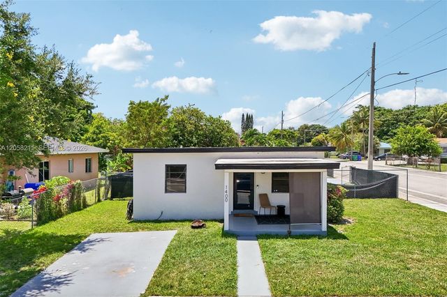1400 NW 55th St, Miami, FL 33142