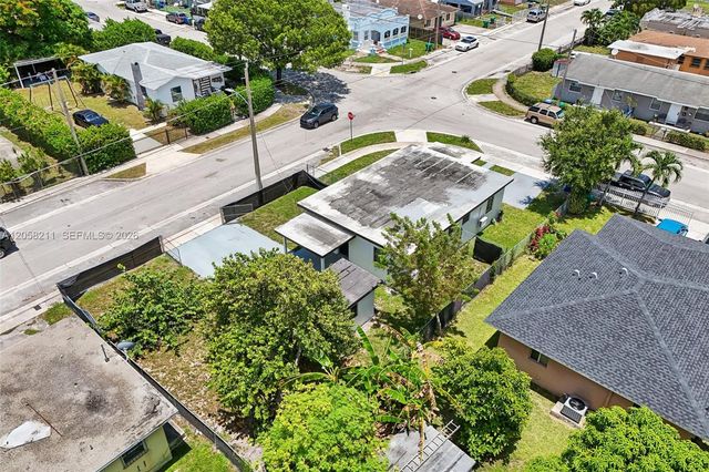 1400 NW 55th St, Miami, FL 33142