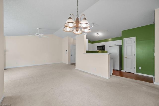 533 Mill Pond Drive, Winston-salem, NC 27106