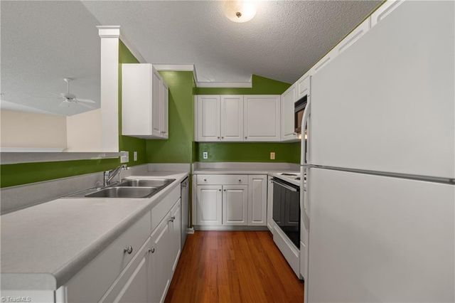 533 Mill Pond Drive, Winston-salem, NC 27106