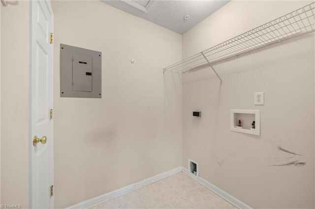 533 Mill Pond Drive, Winston-salem, NC 27106