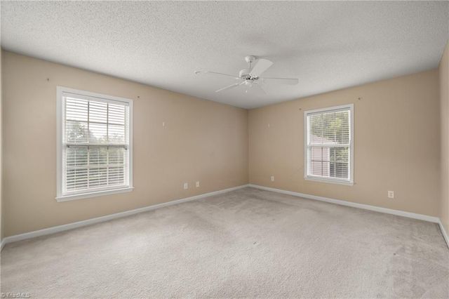 533 Mill Pond Drive, Winston-salem, NC 27106