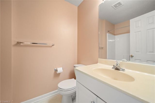 533 Mill Pond Drive, Winston-salem, NC 27106