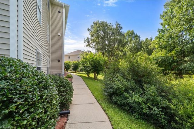 533 Mill Pond Drive, Winston-salem, NC 27106