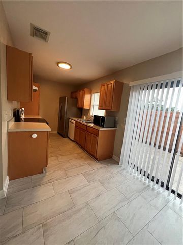 6231 YORKTOWN DRIVE 140, Orlando, FL 32807