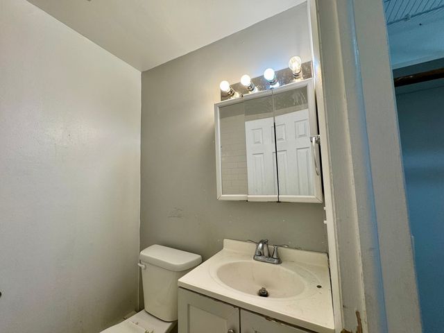 1075 Higgins Quarters Drive 3-208, Hoffman Estates, IL 60169