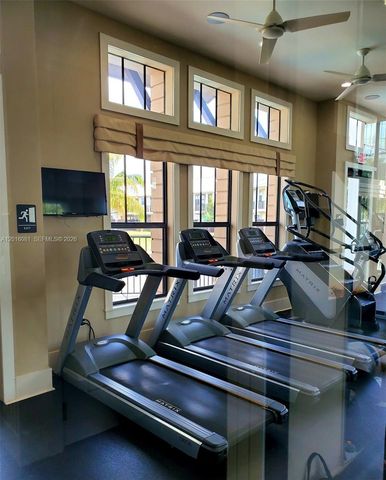 5810 NW 104th Path 5810, Doral, FL 33178