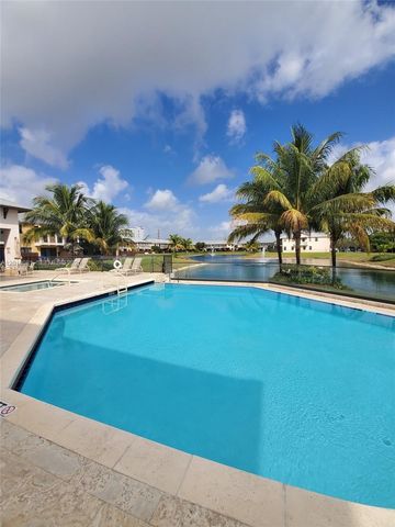 5810 NW 104th Path 5810, Doral, FL 33178