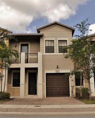 5810 NW 104th Path 5810, Doral, FL 33178