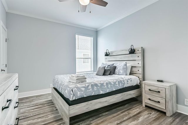 4133 4th Street, Galveston, TX 77554