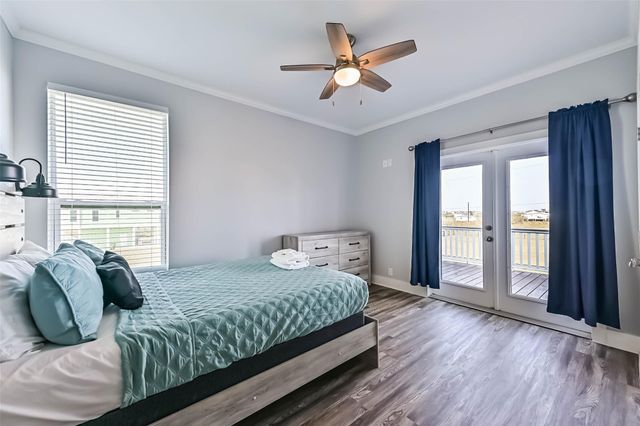 4133 4th Street, Galveston, TX 77554