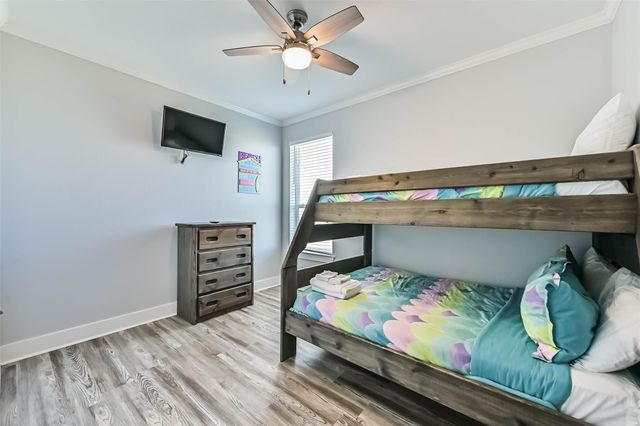 4133 4th Street, Galveston, TX 77554