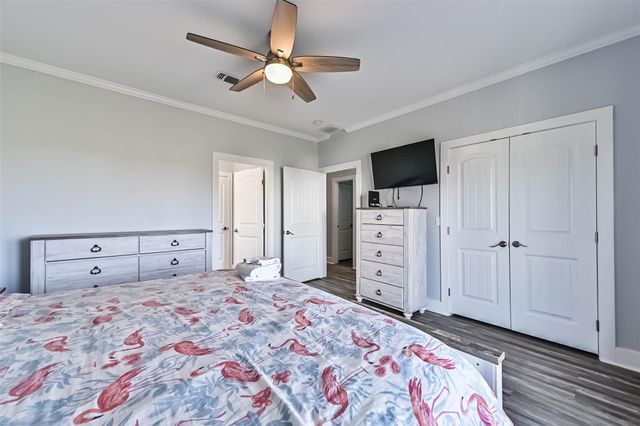 4133 4th Street, Galveston, TX 77554