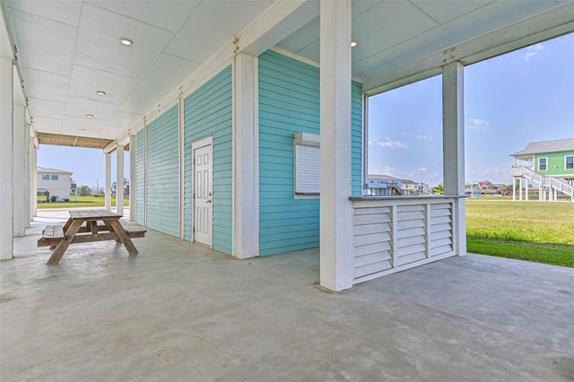 4133 4th Street, Galveston, TX 77554