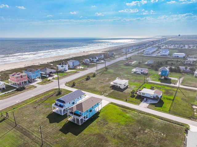 4133 4th Street, Galveston, TX 77554