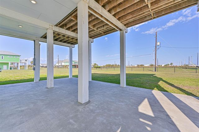 4133 4th Street, Galveston, TX 77554