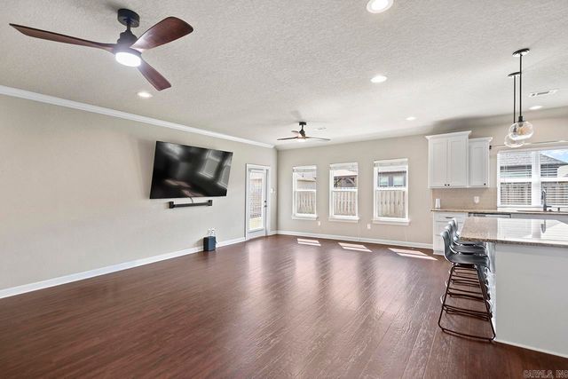 1925 Massee Gardens, Conway, AR 72034