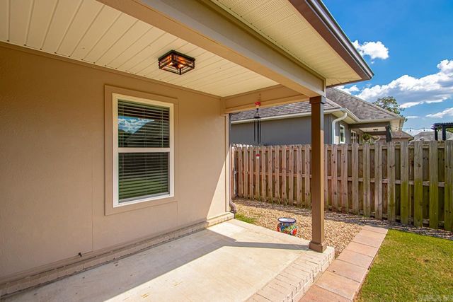 1925 Massee Gardens, Conway, AR 72034