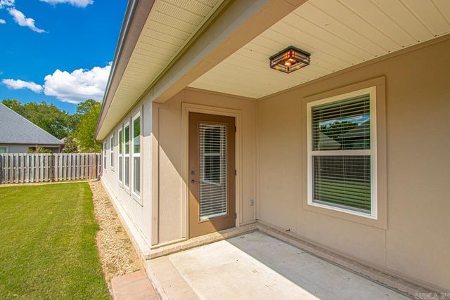 1925 Massee Gardens, Conway, AR 72034