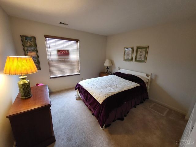 10502 West Road, Harrison, OH 45030