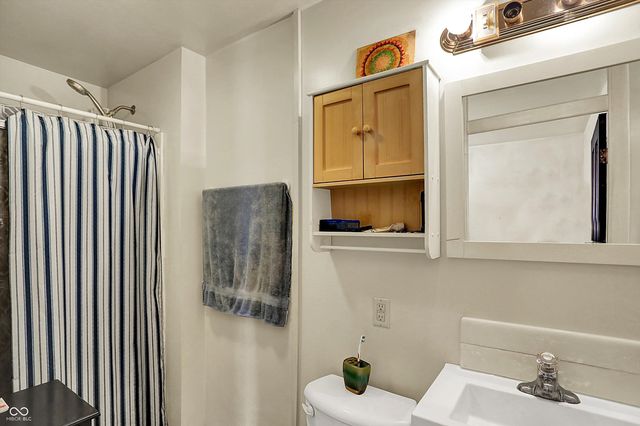 147 E King Street, Franklin, IN 46131