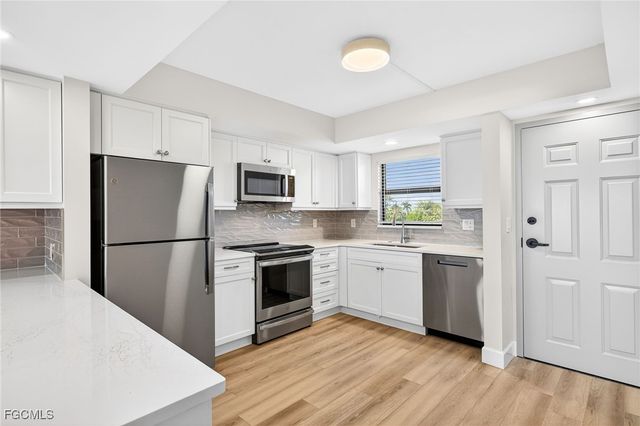 2737 W Gulf DR 222, Sanibel, FL 33957