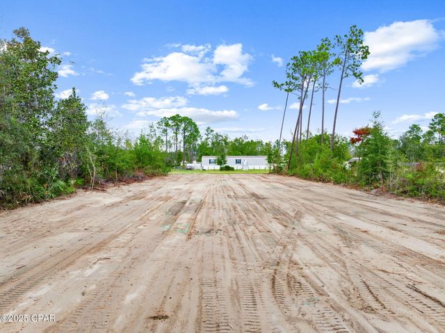 404 Hickory Bluff Circle, Southport, FL 32409