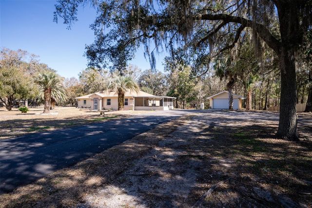 12989 NW HIGHWAY 225, Reddick, FL 32686