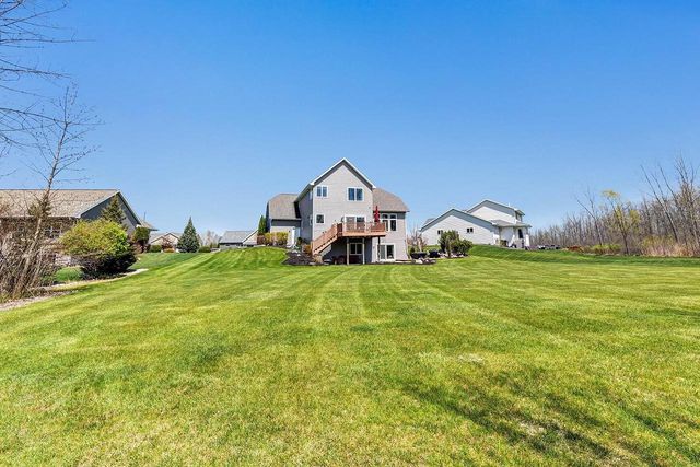 2005 FESCUE WAY, Suamico, WI 54313