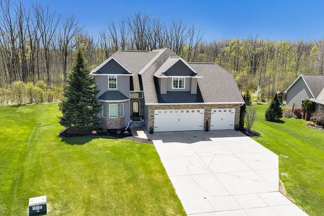 2005 FESCUE WAY, Suamico, WI 54313