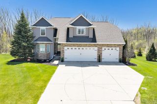 2005 FESCUE WAY, Suamico, WI 54313