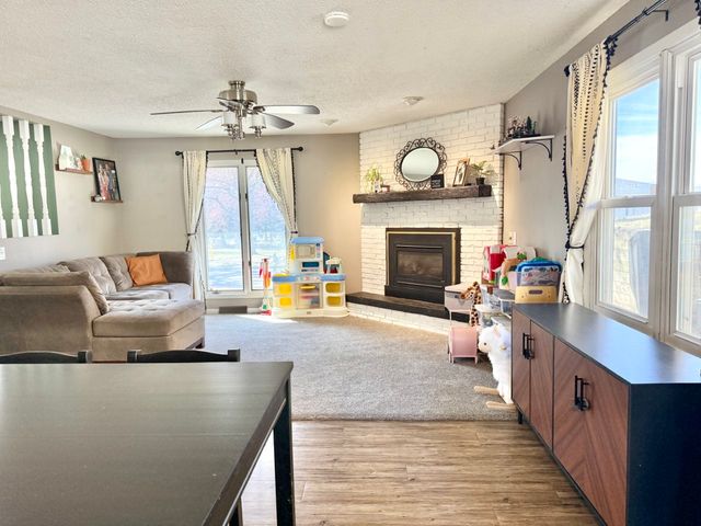 409 5th Street, Coralville, IA 52241