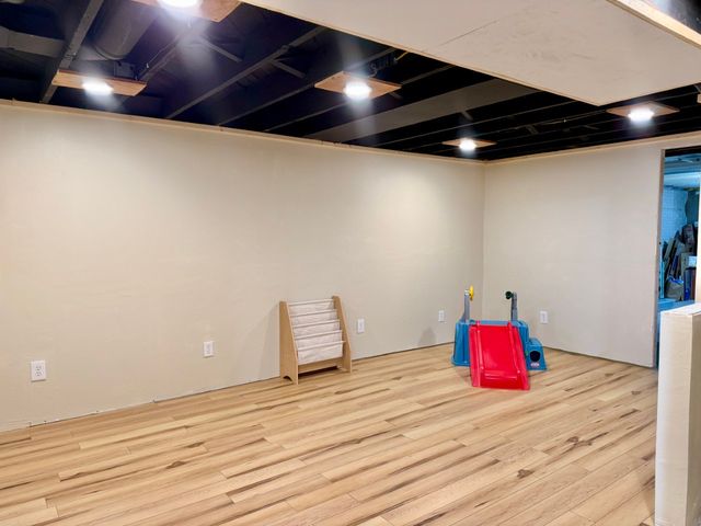 409 5th Street, Coralville, IA 52241