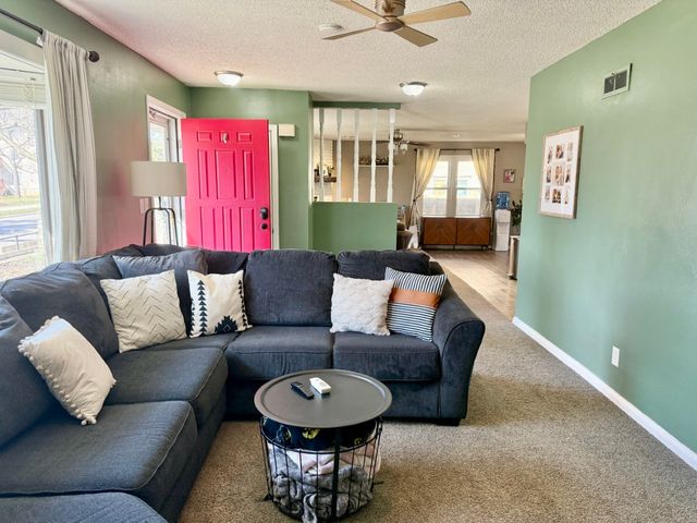 409 5th Street, Coralville, IA 52241